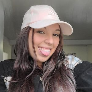 Meet your Posher, Camille